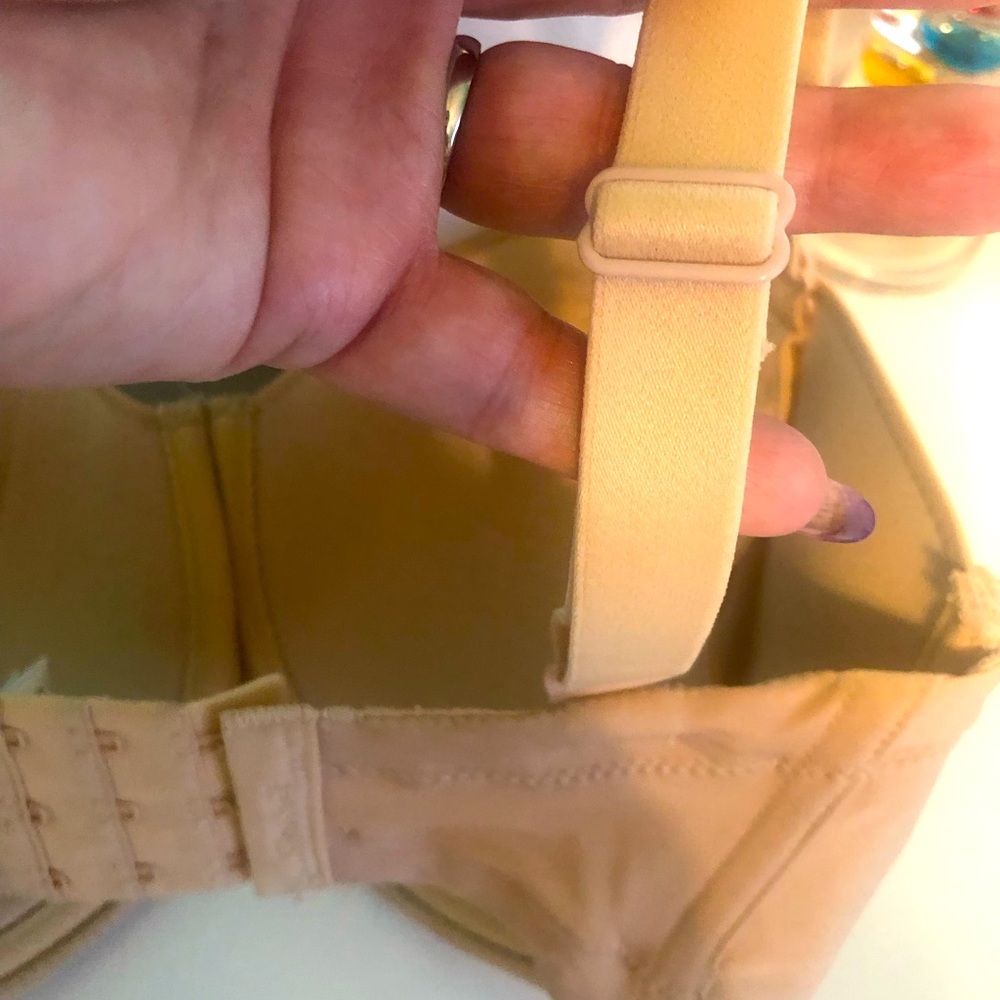 Change full support bra - Picture 3 of 7
